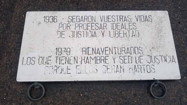 Panteon-Carcar2